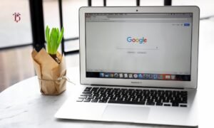 Google Plans Solar-Powered Data Centers